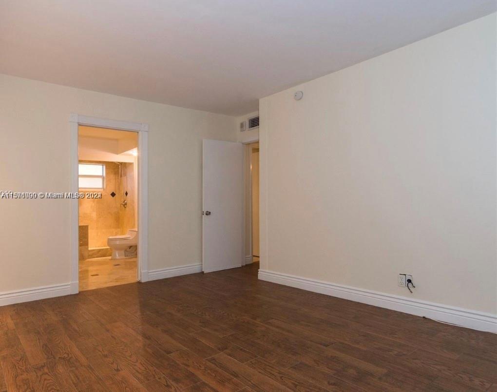 DORSEY ARMS CONDO - Residential