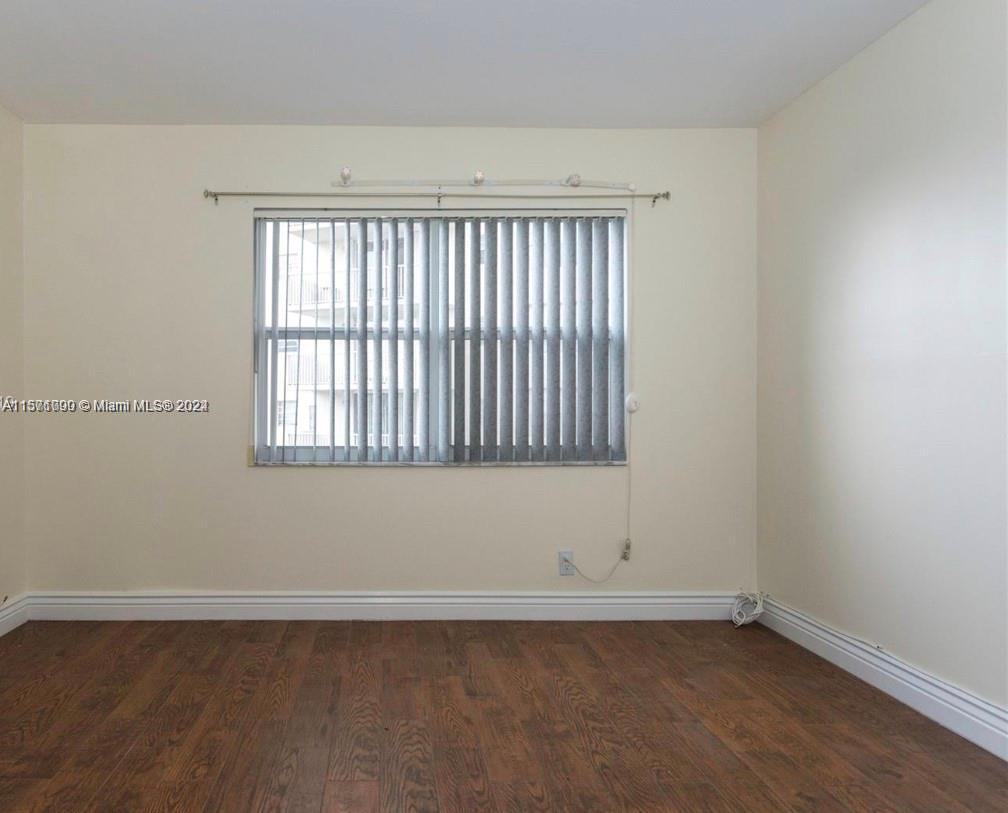 DORSEY ARMS CONDO - Residential