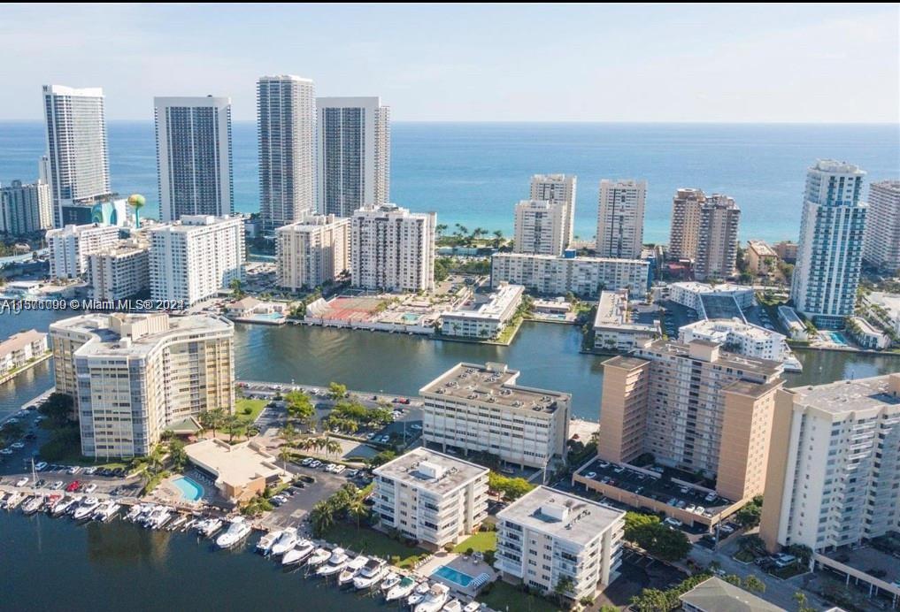 DORSEY ARMS CONDO - Residential