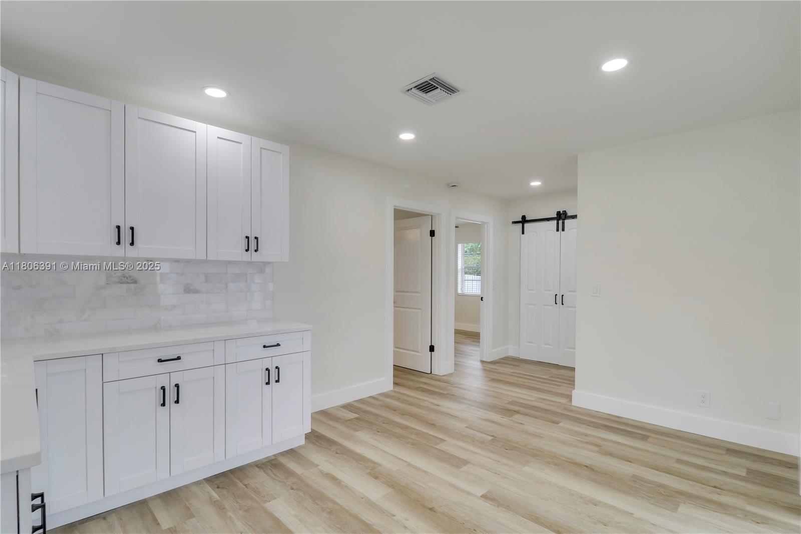 JUPITER OAKS - Residential