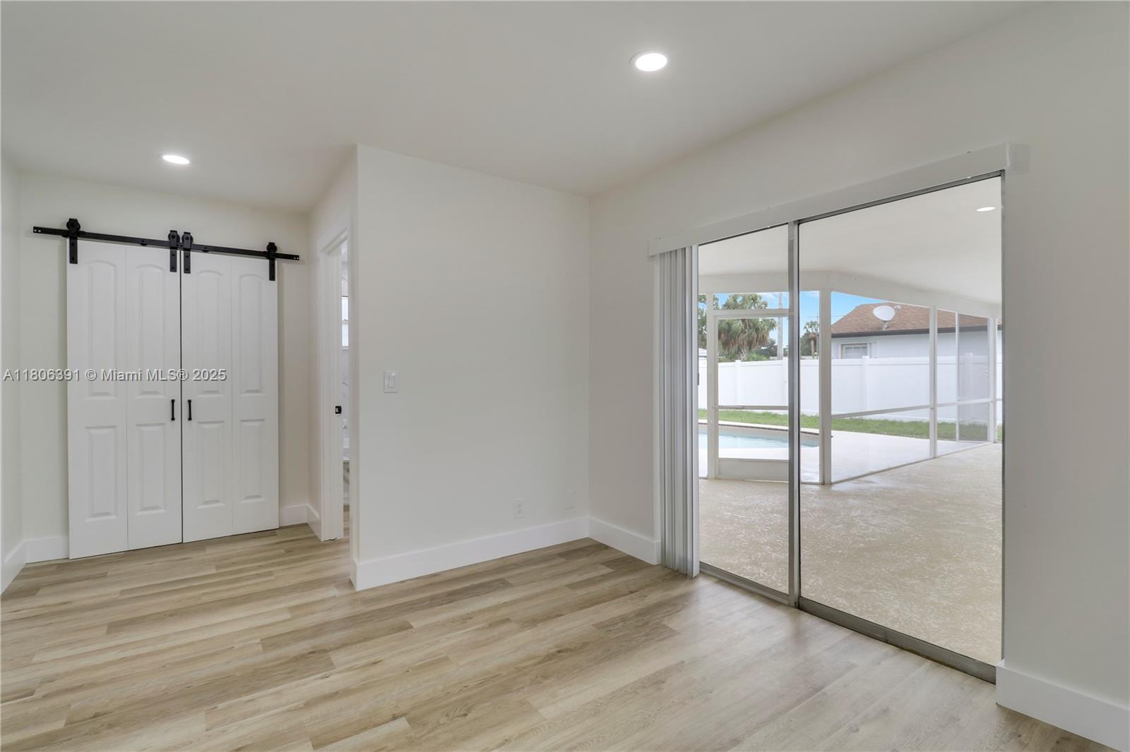 JUPITER OAKS - Residential