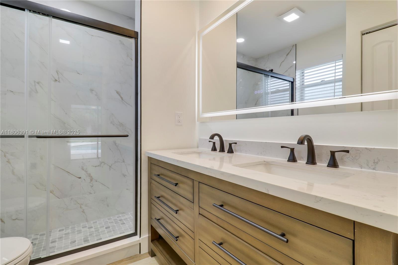 JUPITER OAKS - Residential