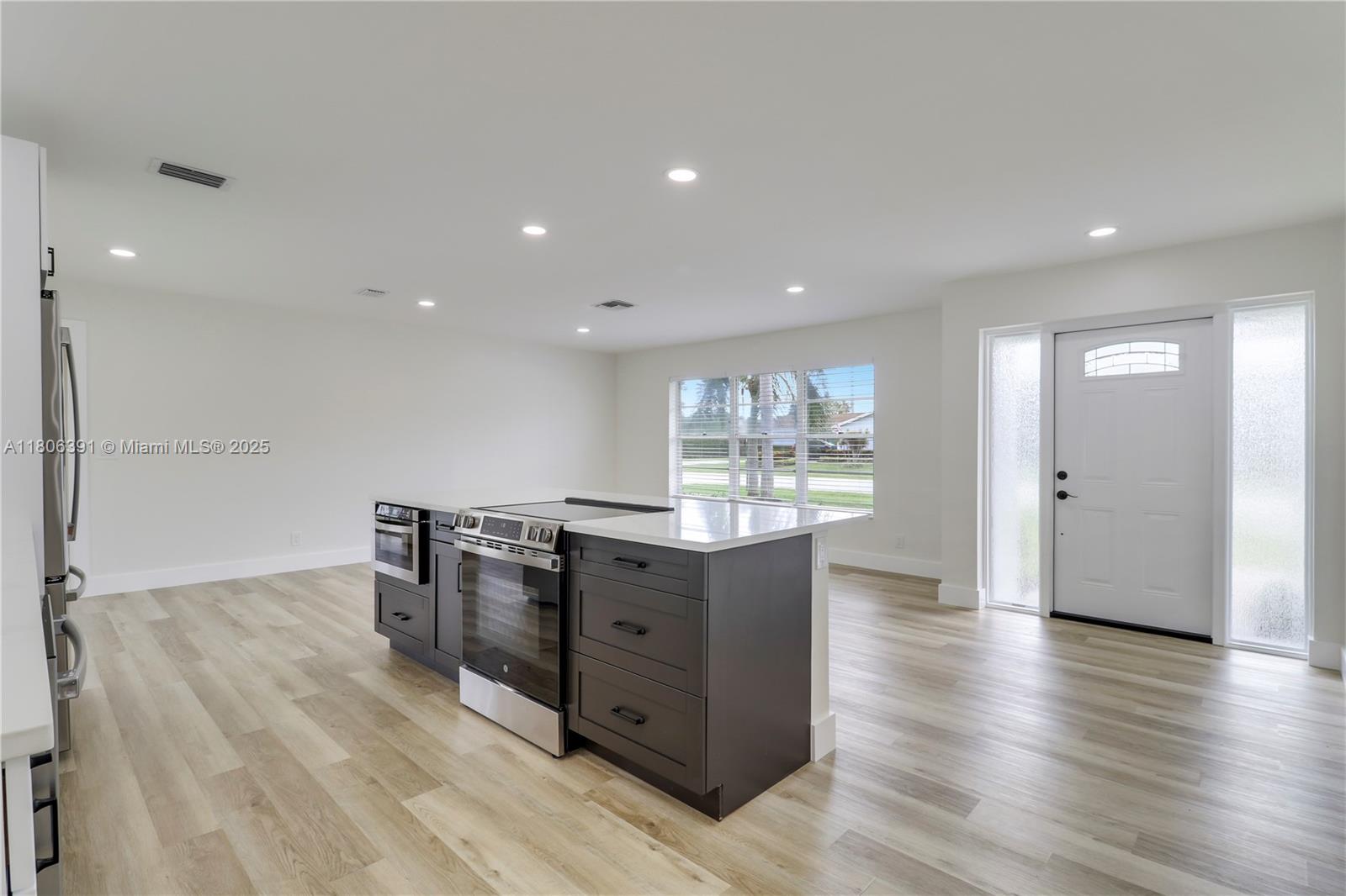 JUPITER OAKS - Residential