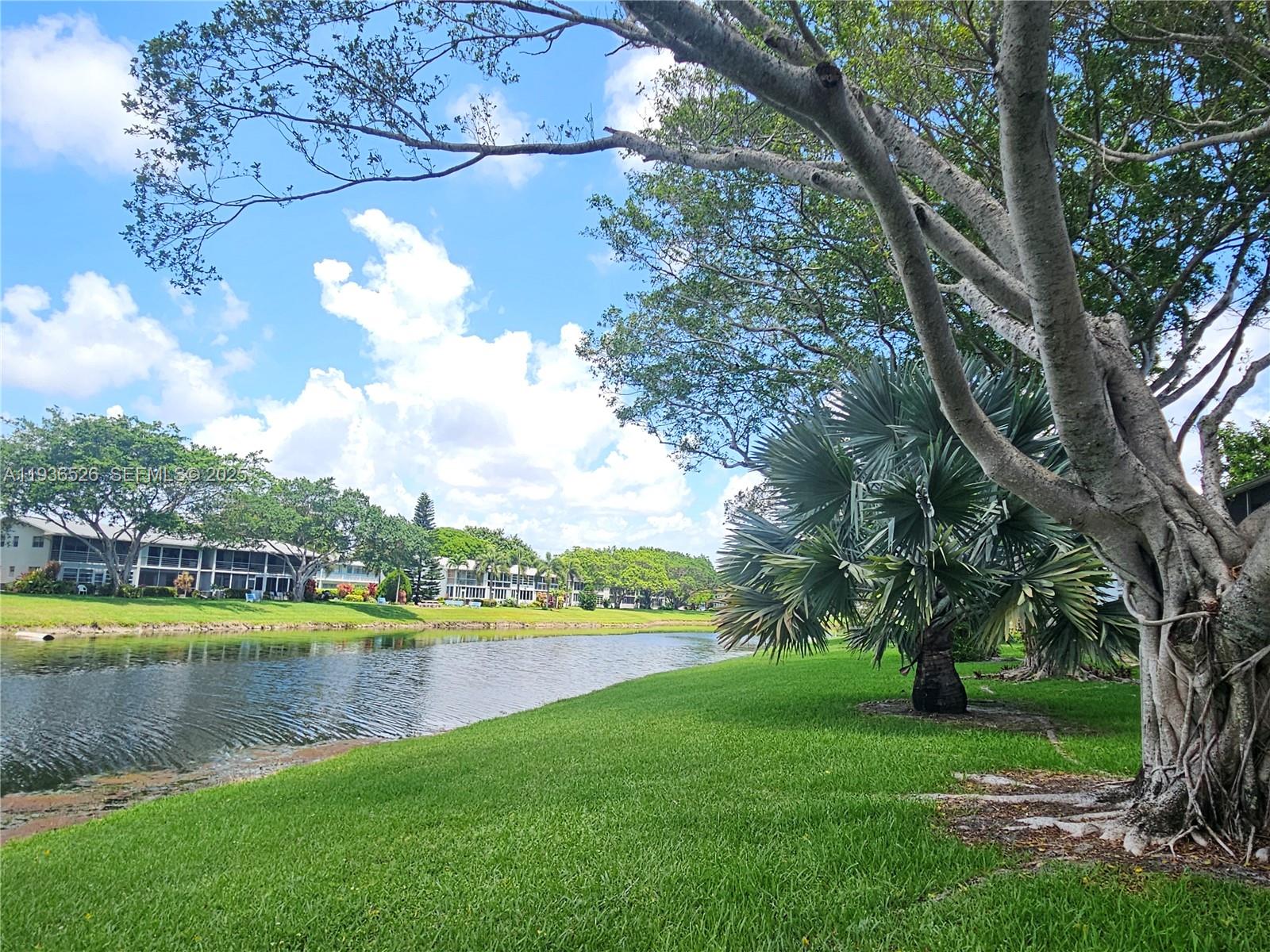 ISLEWOOD C CONDO - Residential