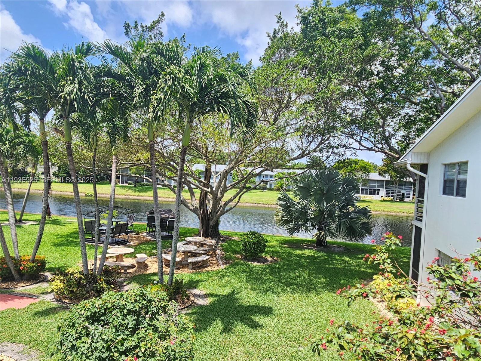 ISLEWOOD C CONDO - Residential