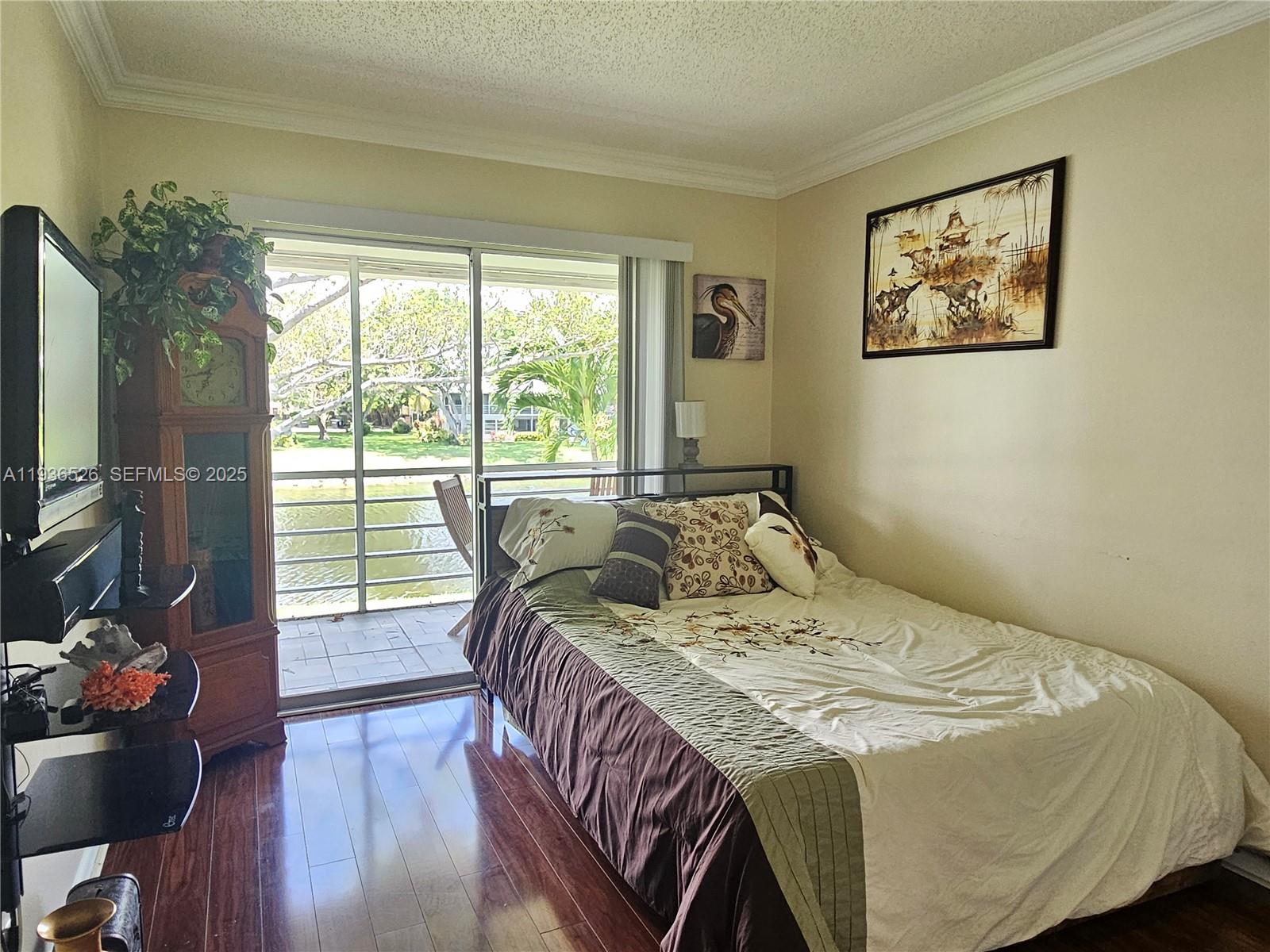 ISLEWOOD C CONDO - Residential