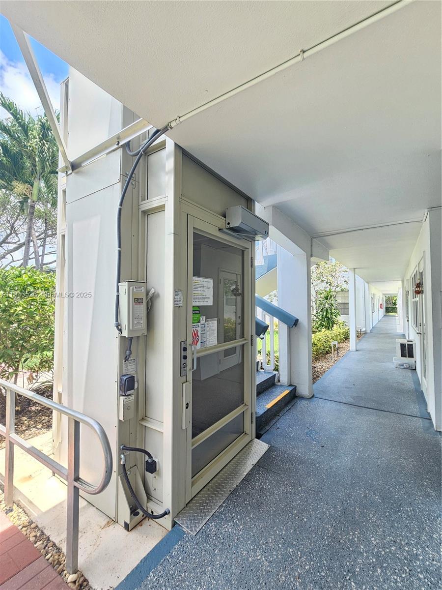 ISLEWOOD C CONDO - Residential