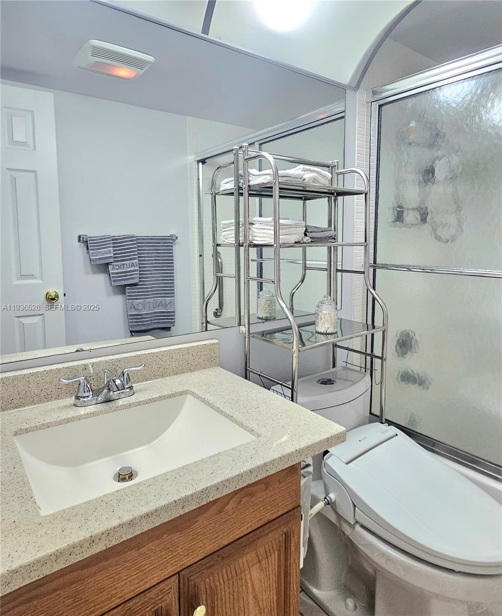 ISLEWOOD C CONDO - Residential