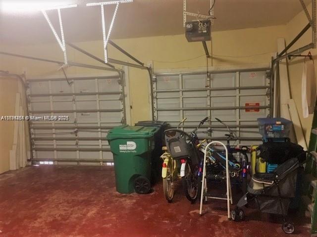 SAVANNAH AT DORAL - Residential