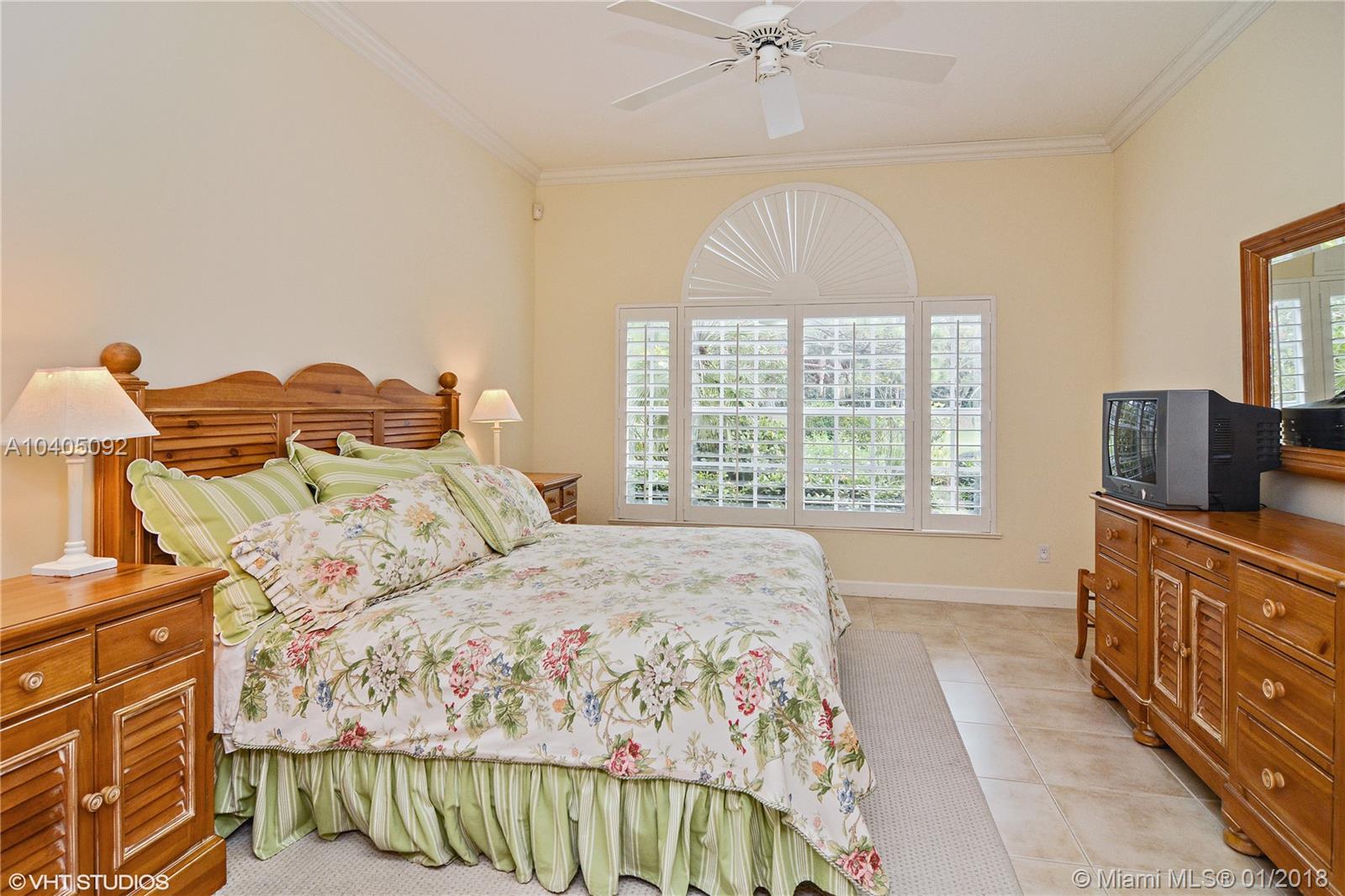 WILLOUGHBY PLAT 8 - Residential