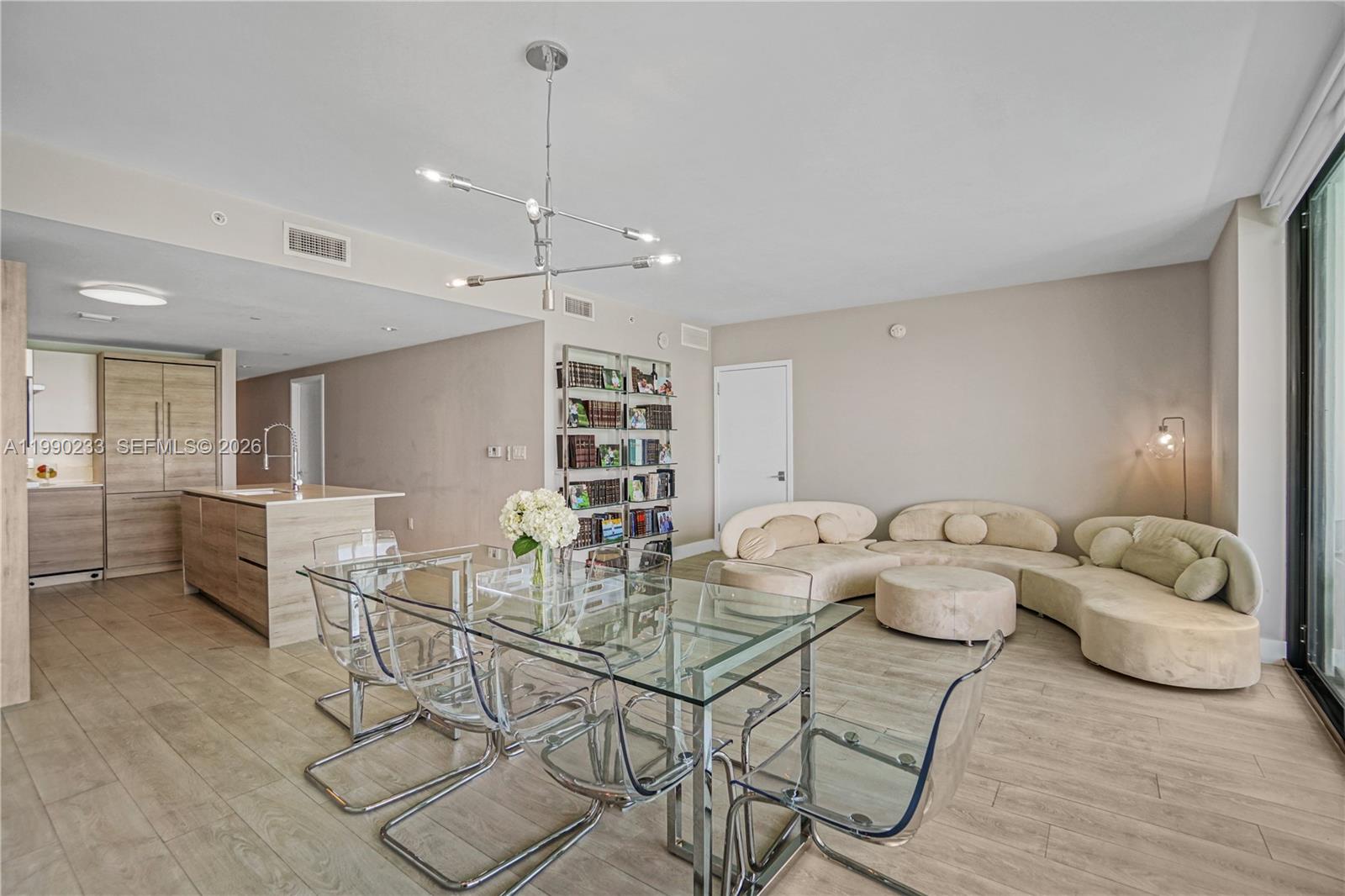 SERENO RESIDENCES - Residential