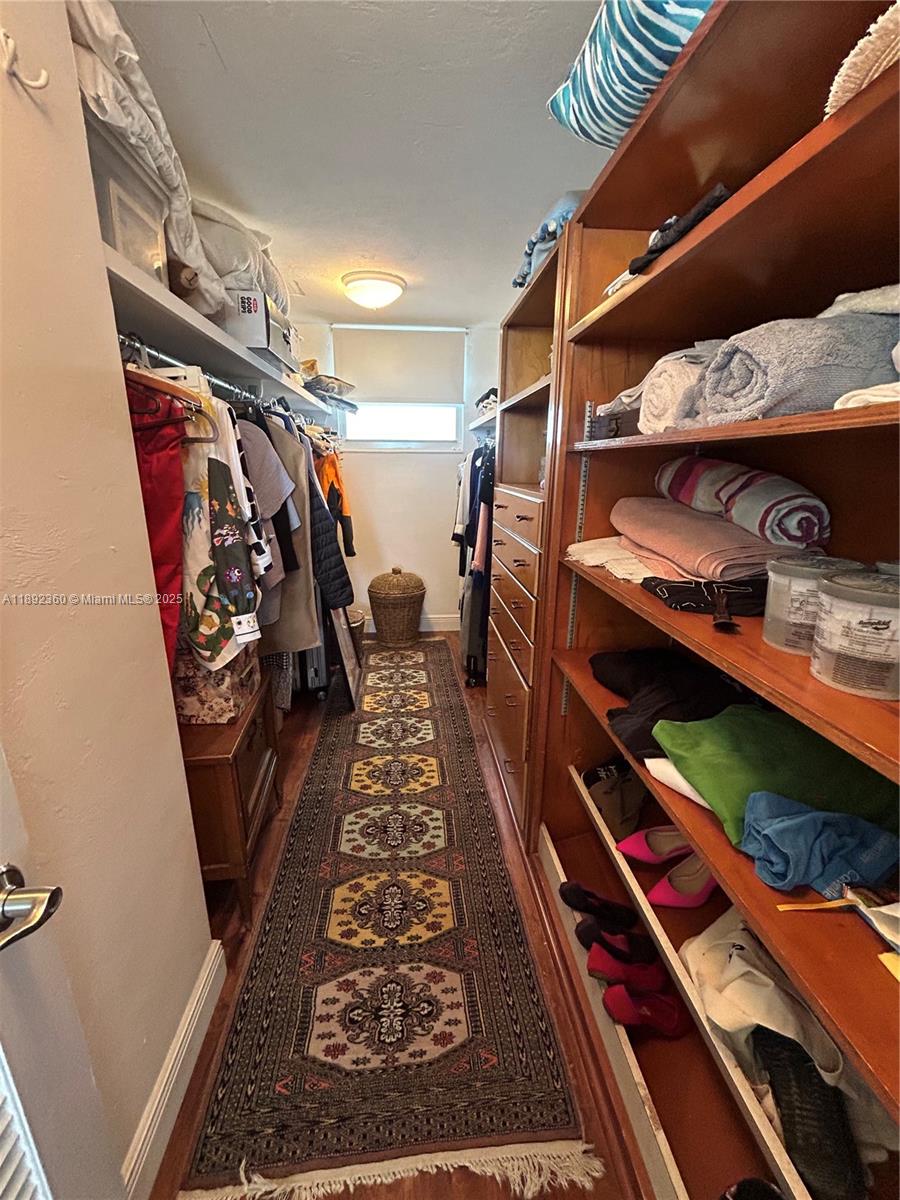 SEA TOWER APTS CO-OP - Residential Lease