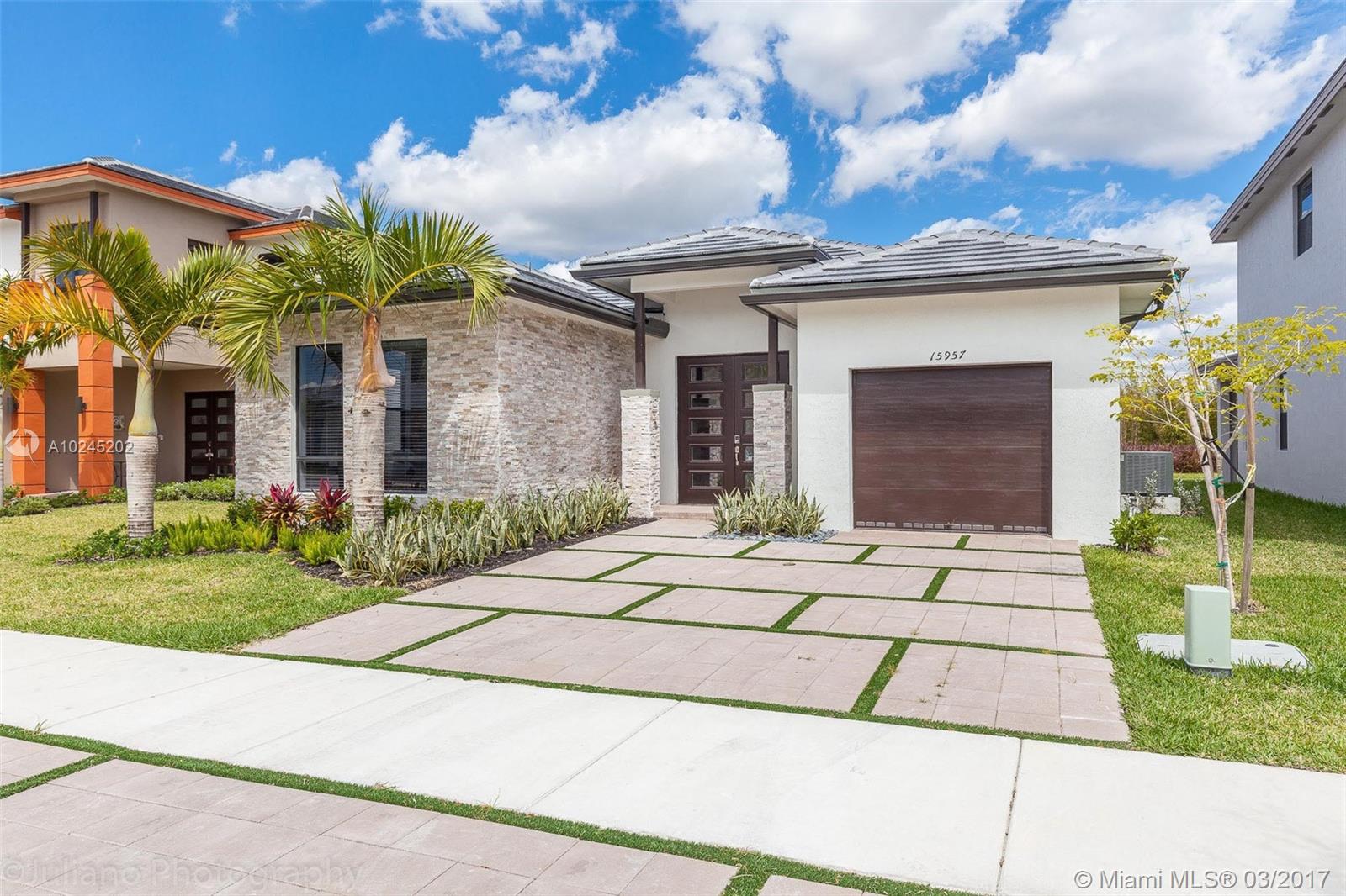 SERENITY/CRESTVIEW WEST - Residential Lease