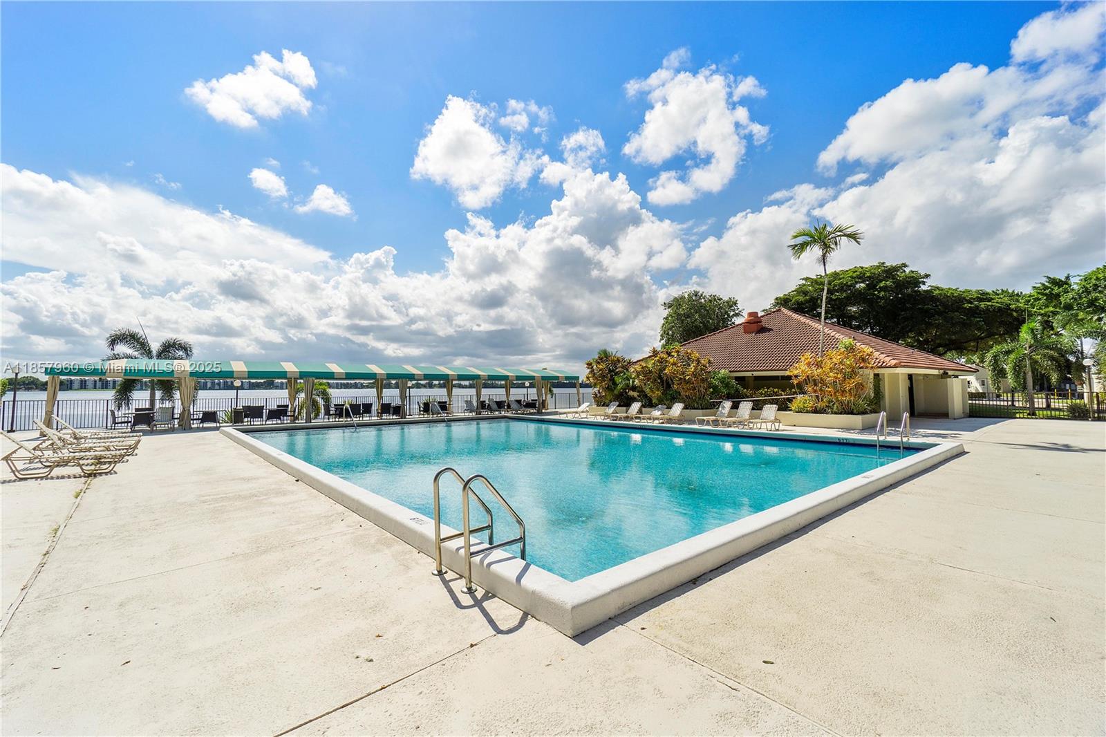 LAKE EMERALD CONDOMINIUM - Residential Lease