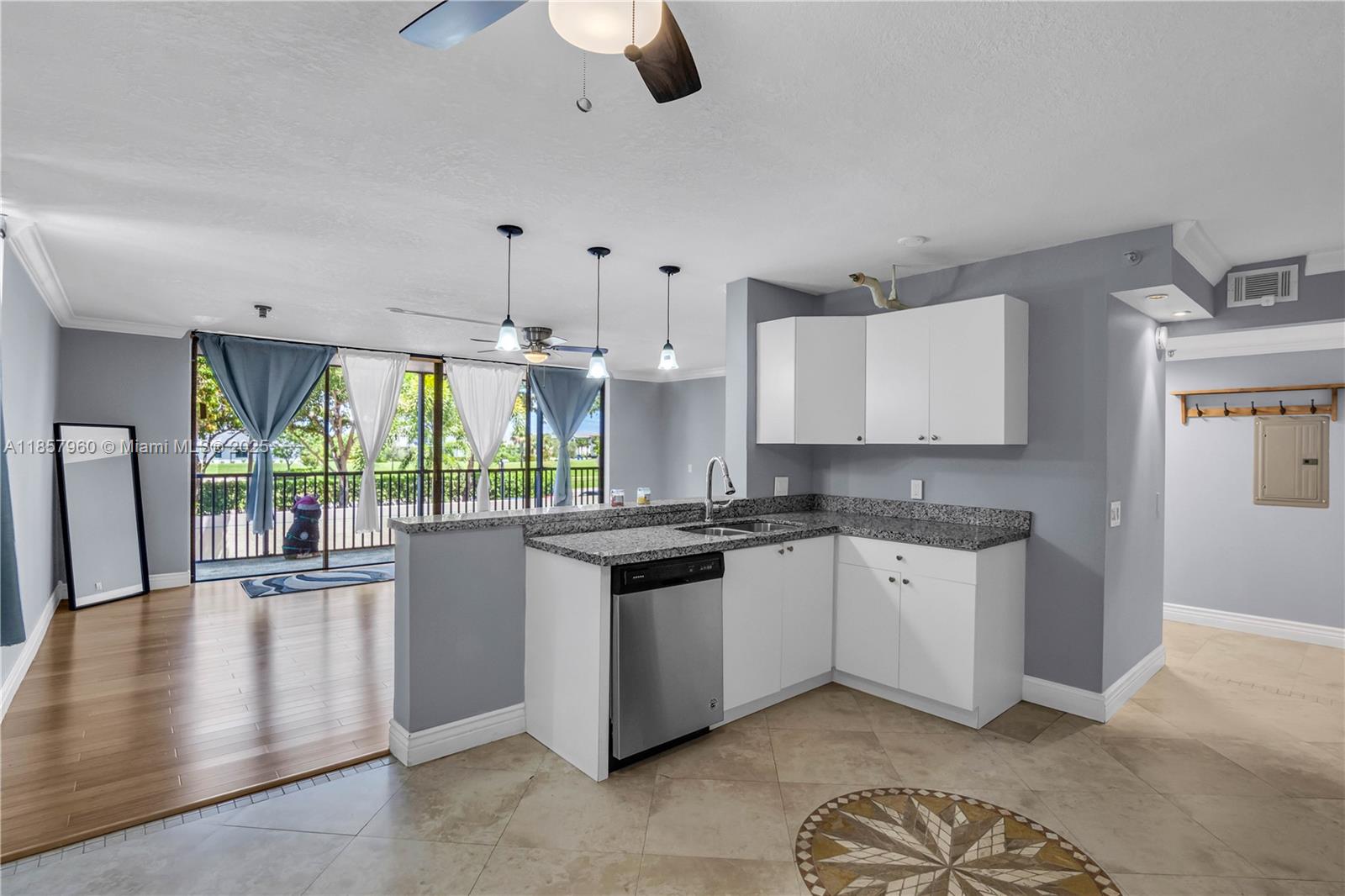 LAKE EMERALD CONDOMINIUM - Residential Lease