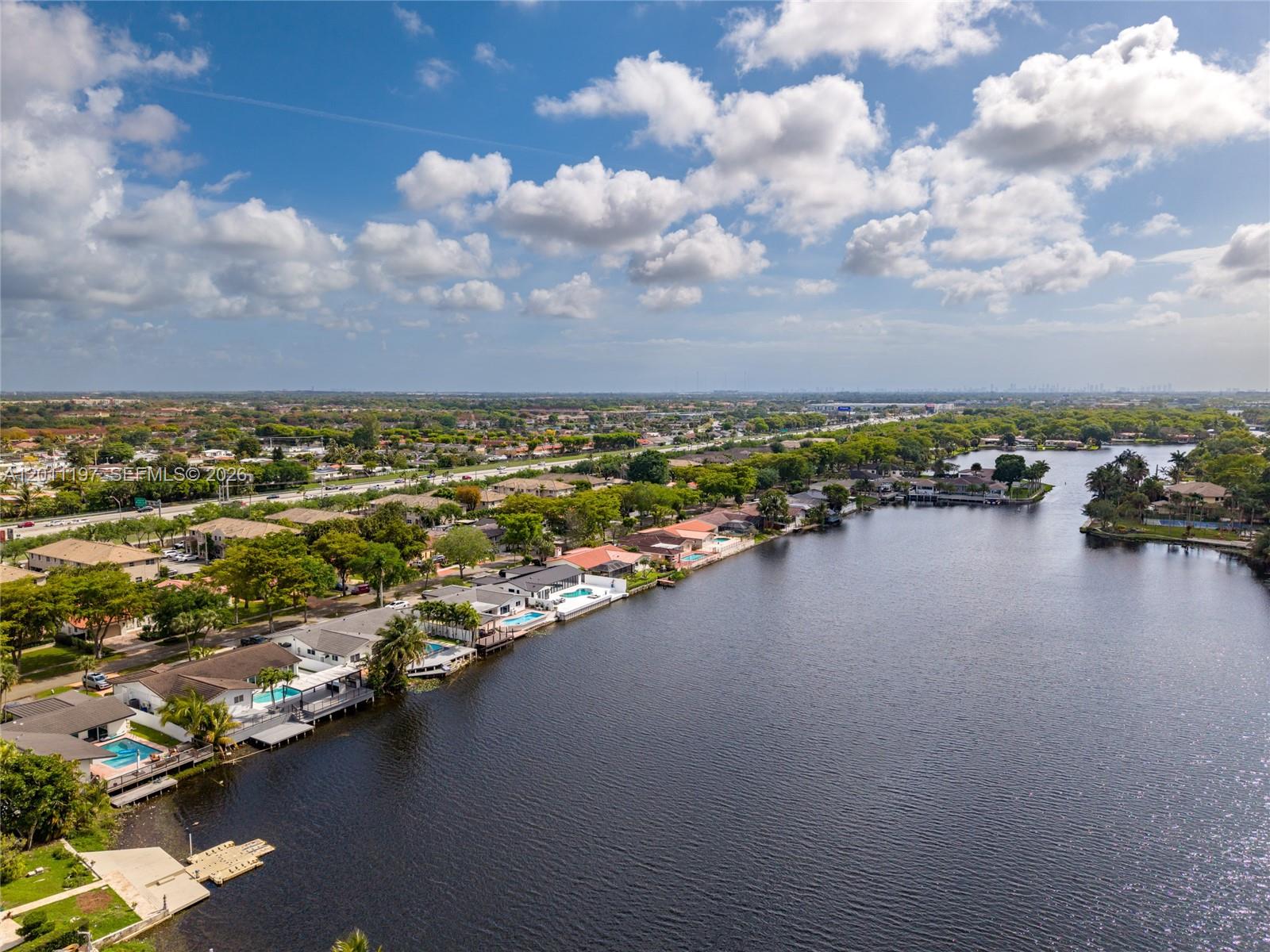 MIAMI LAKES LOCH NESS SEC - Residential