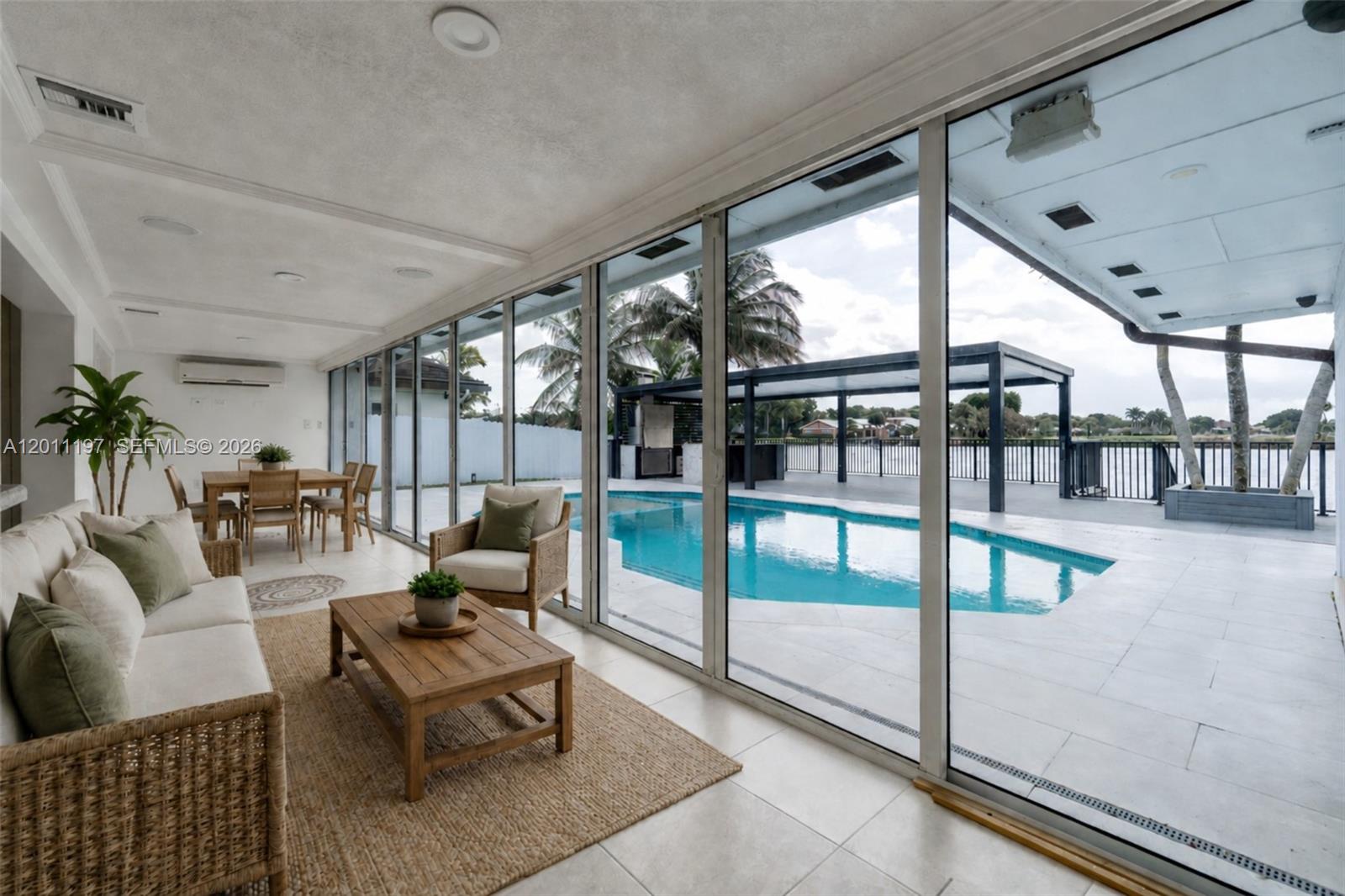 MIAMI LAKES LOCH NESS SEC - Residential