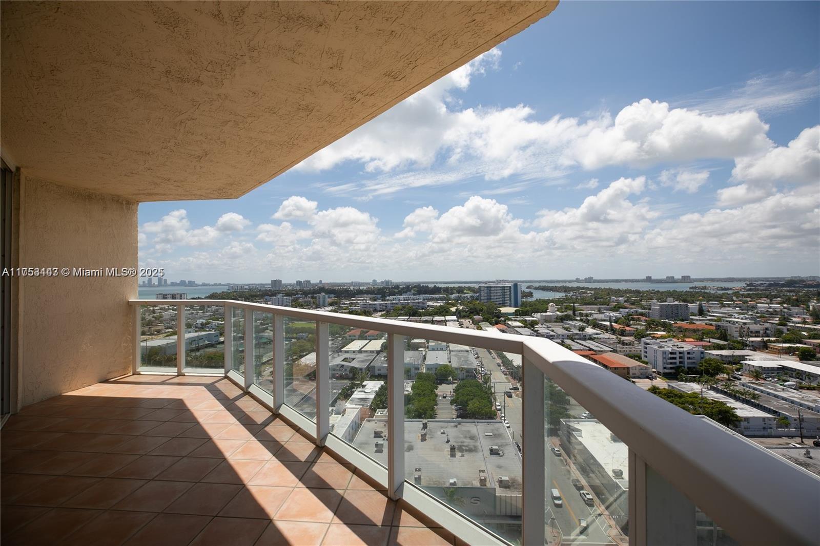 AMAZING Panoramic views of Ocean, Miami Skyline, and the Intercoastal. Building Amenities include Gym, Pool, Jacuzzi, BBQ area. Located in One of the Most Desirable BEACHFRONT locations of MIAMI BEACH!!! Must See! Many Restaurants and Activites within walking distance!