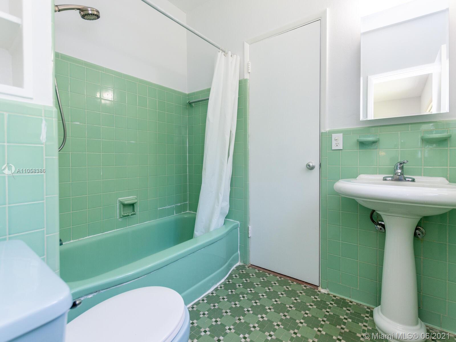 ALTOS DEL MAR NO 5 - Residential