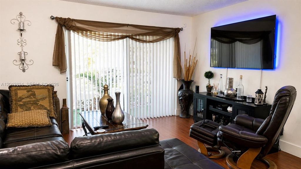 Photo of 460 S Park Rd #6-109, Hollywood, FL 33021 (MLS # A12013834)