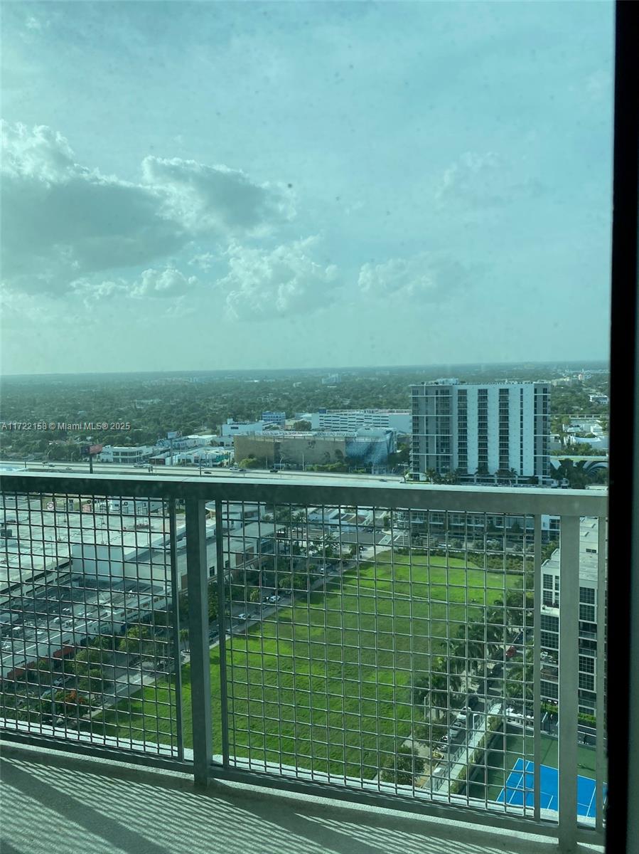 Property for Sale at 3301 Ne 1st Ave H2411, Miami, Broward County, Florida - Bedrooms: 1 
Bathrooms: 2  - $480,000