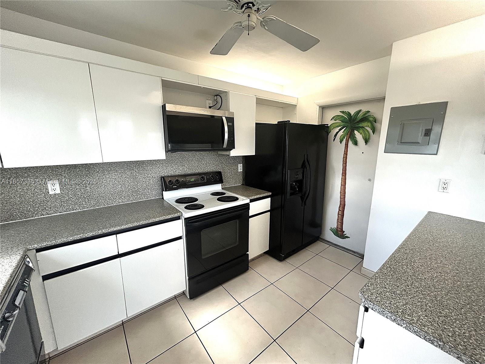 IMPERIAL TOWERS APTS COND - Residential Lease