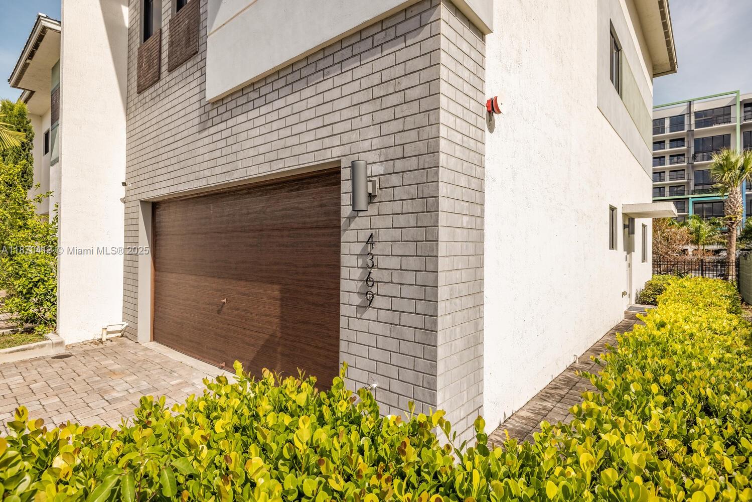 PLANTATION BUSINESS PARK - Residential