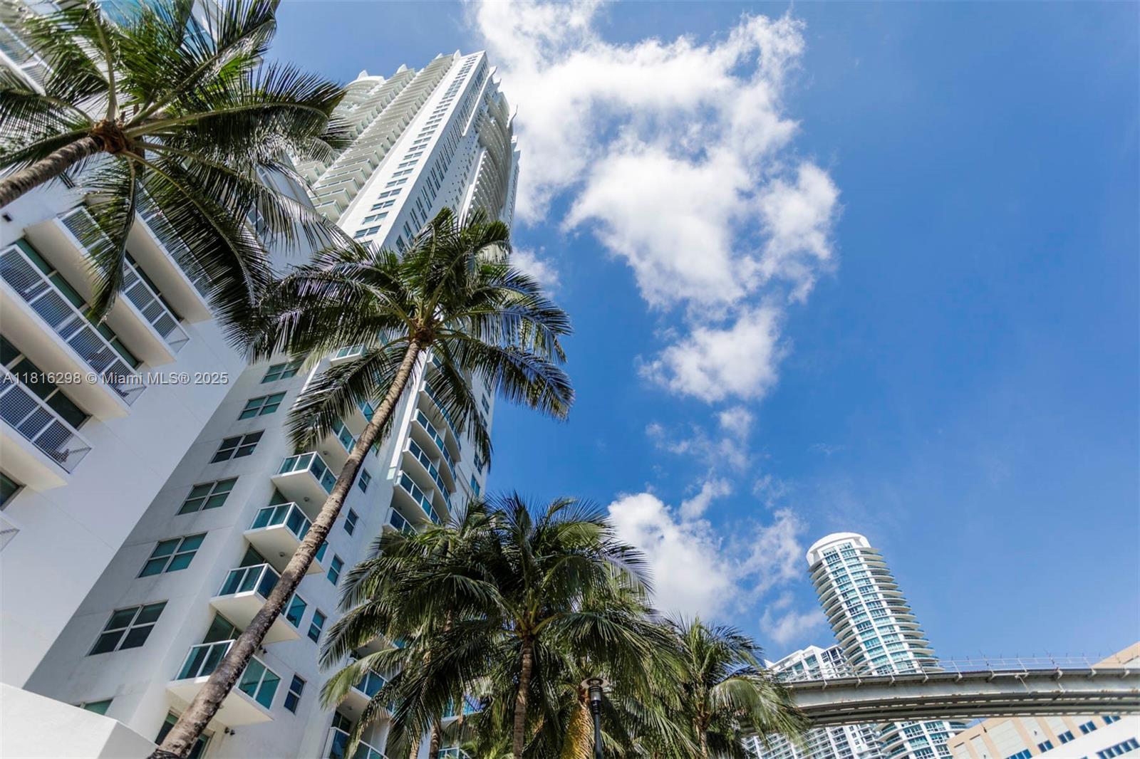BRICKELL ON THE RIVER N T - Residential Lease