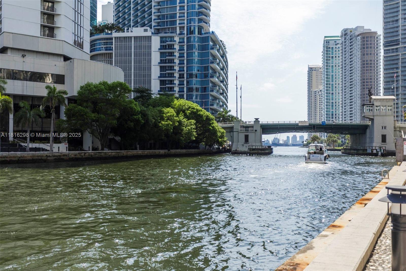BRICKELL ON THE RIVER N T - Residential Lease