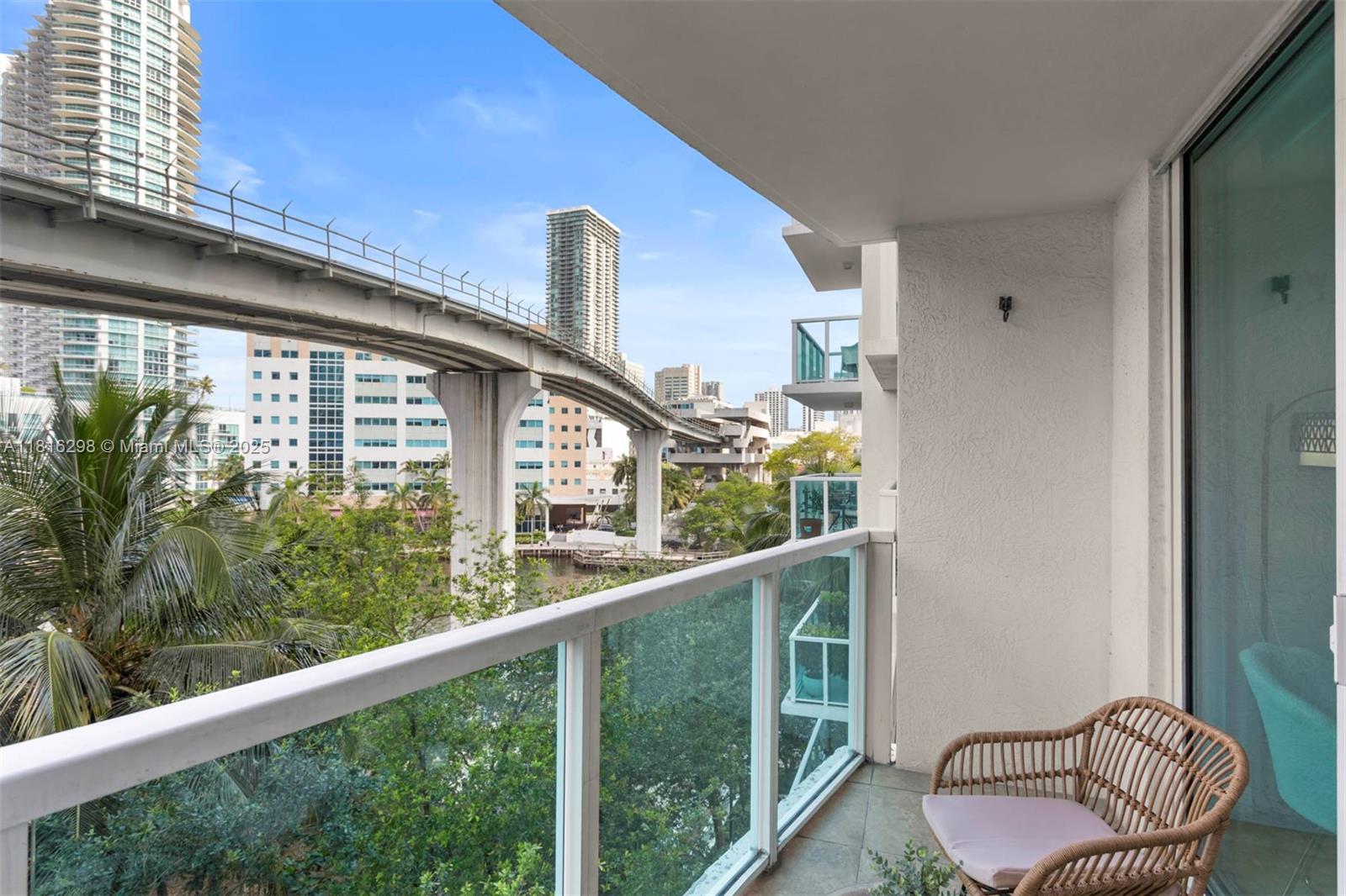 BRICKELL ON THE RIVER N T - Residential Lease