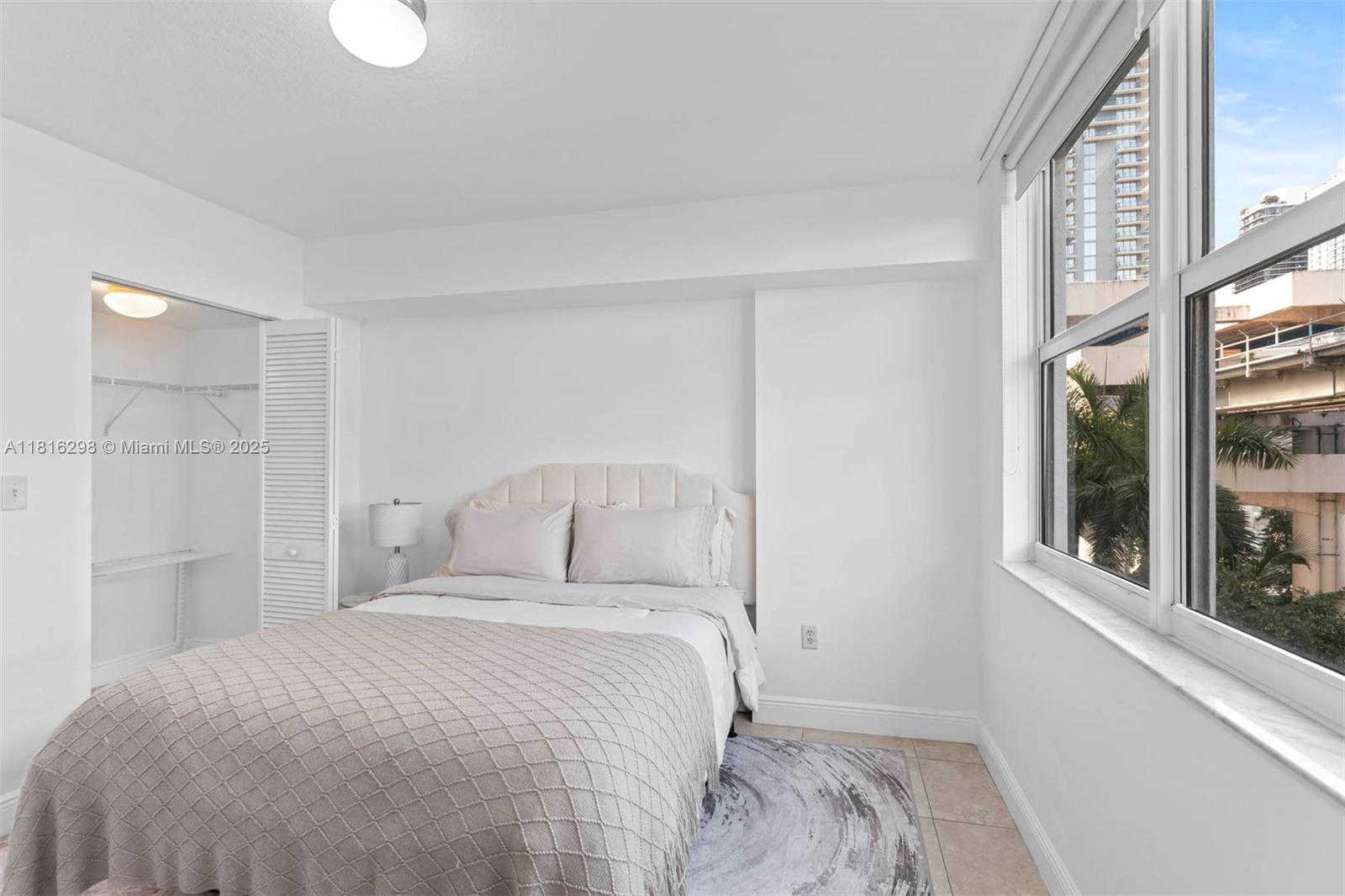 BRICKELL ON THE RIVER N T - Residential Lease