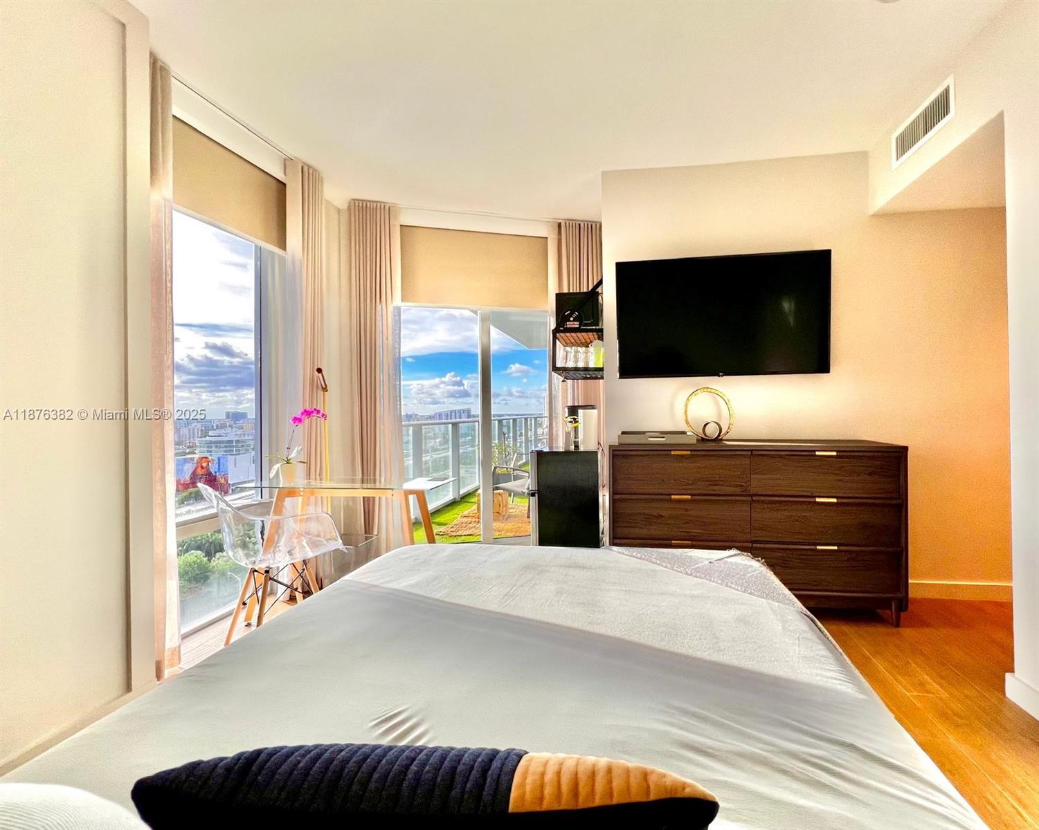 BRICKELL TEN CONDO - Residential