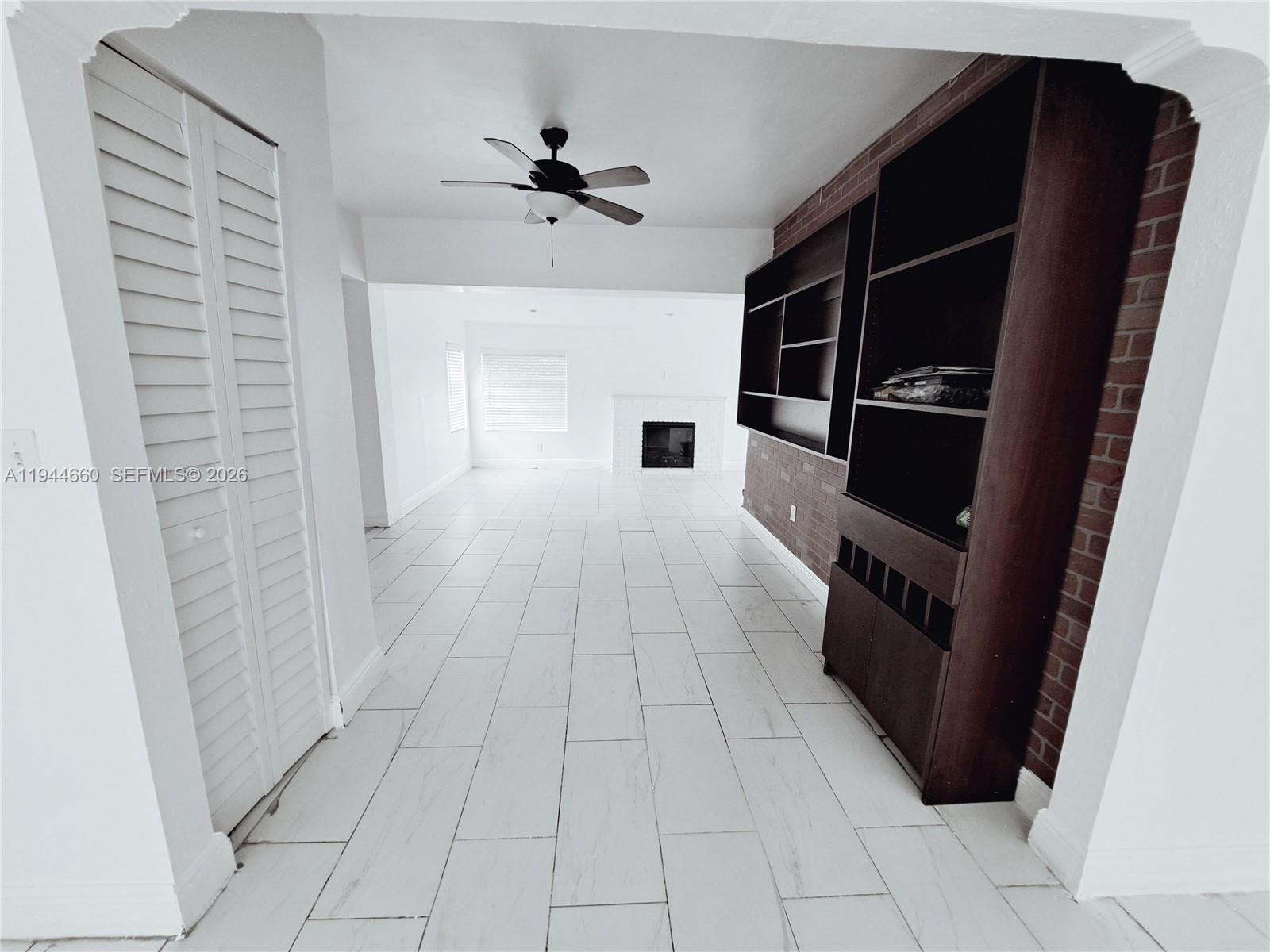 PARKERS SHORES - Residential