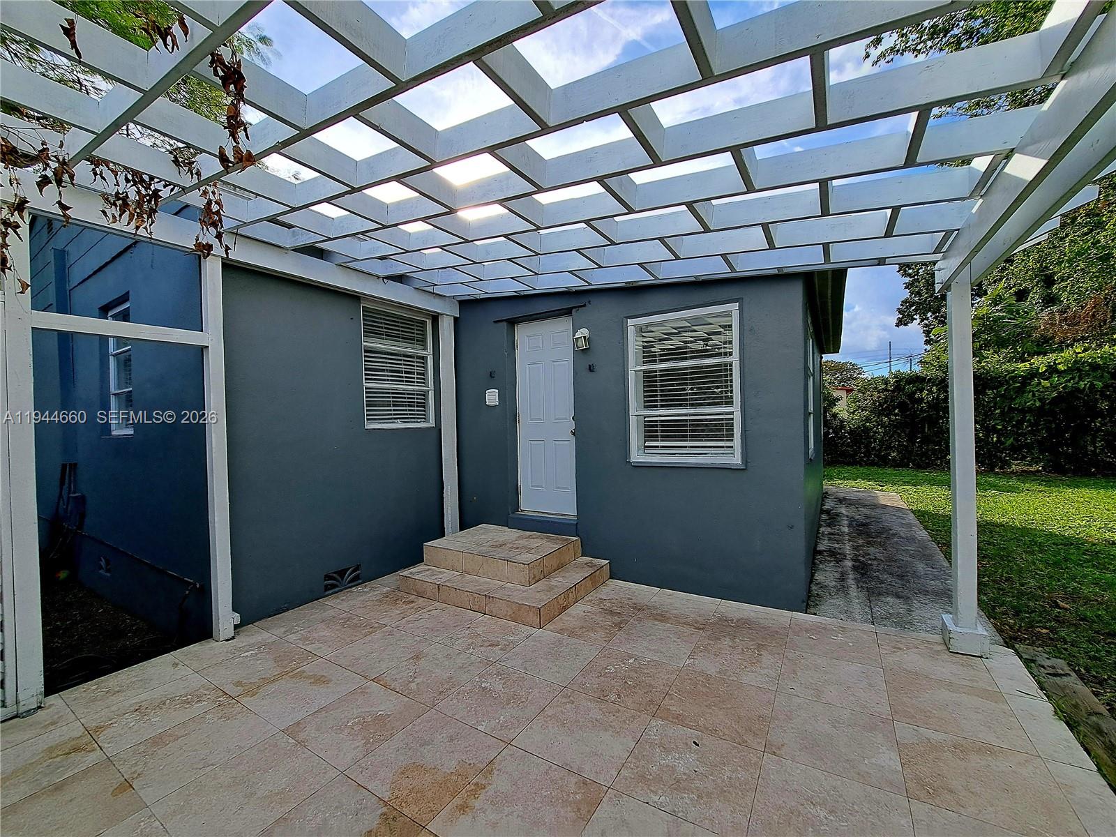 PARKERS SHORES - Residential