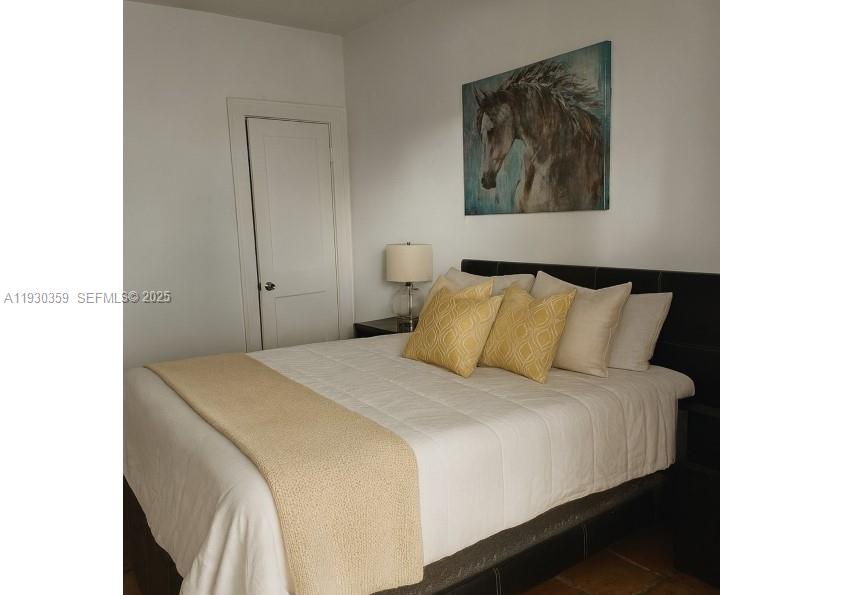 VENETIAN MANOR CONDO - Residential