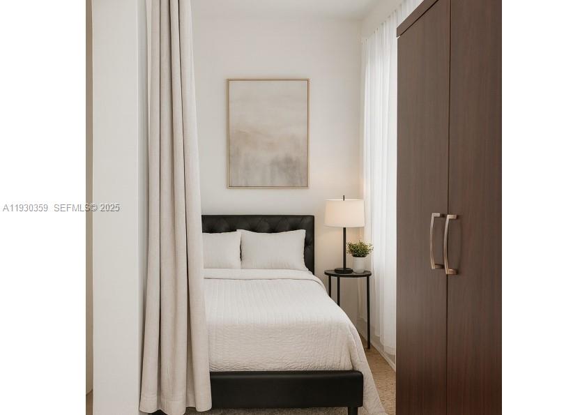 VENETIAN MANOR CONDO - Residential