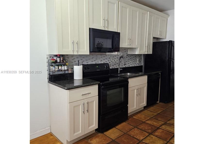 VENETIAN MANOR CONDO - Residential