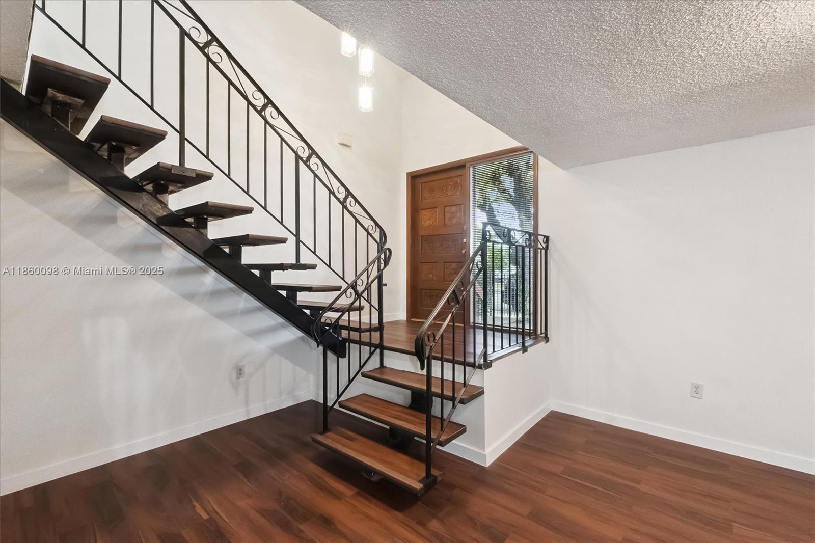 SUMMERSET CONDO PH I - Residential