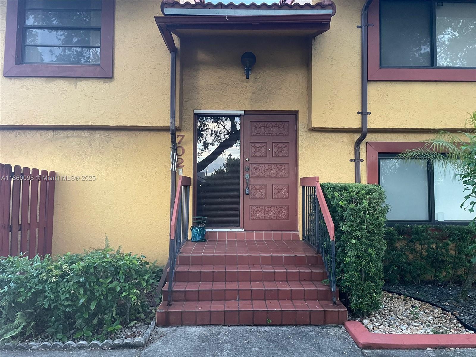 5975 SW 137th Ave 702