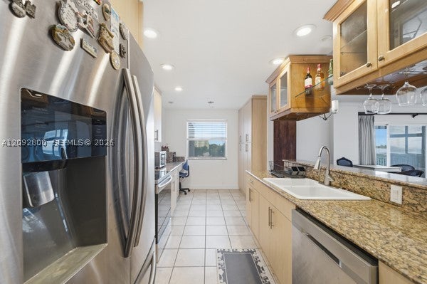 3800 Hillcrest Dr 523