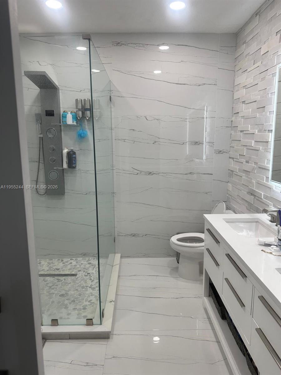 EGRET LAKES ESTATES SEC 4 - Residential