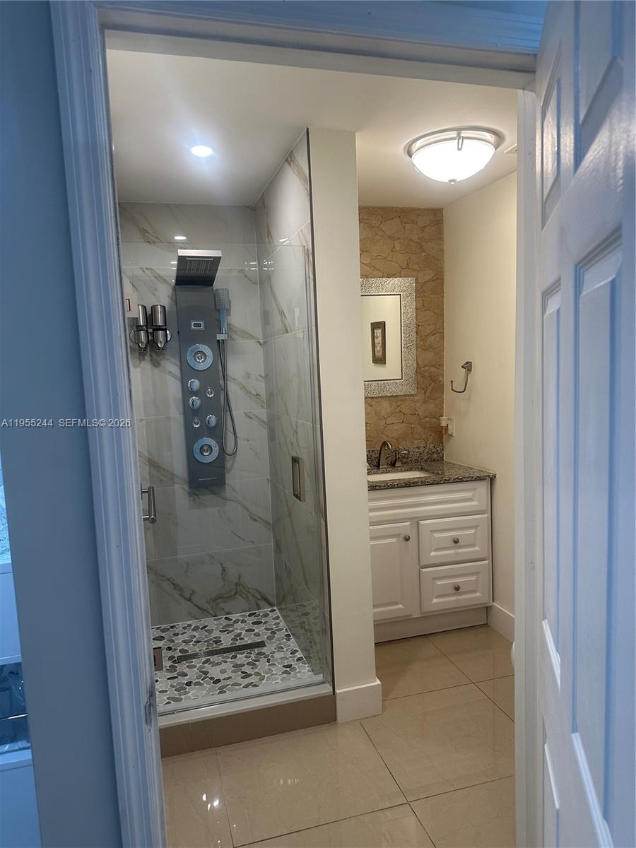 EGRET LAKES ESTATES SEC 4 - Residential