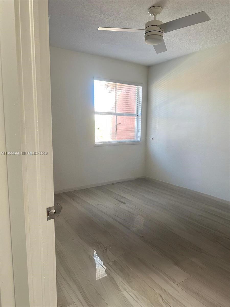 EGRET LAKES ESTATES SEC 4 - Residential