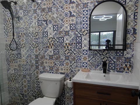Tiny photo for 5980 SW 40th Ave #C, Dania Beach, FL 33312 (MLS # A12035906)