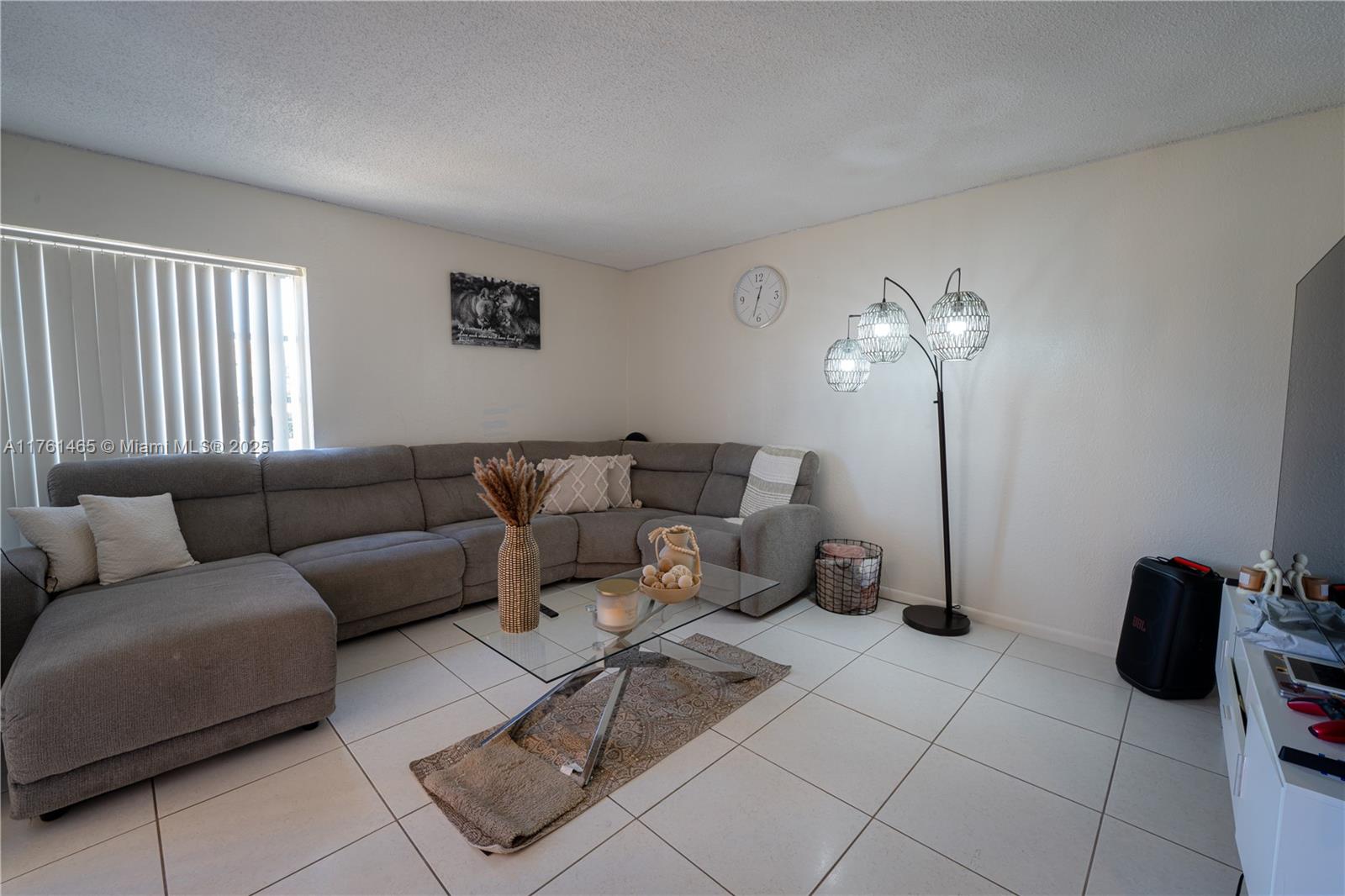 17650 Nw 68th Ave A2009, Hialeah, Miami-Dade County, Florida - 2 Bedrooms  
2 Bathrooms - 