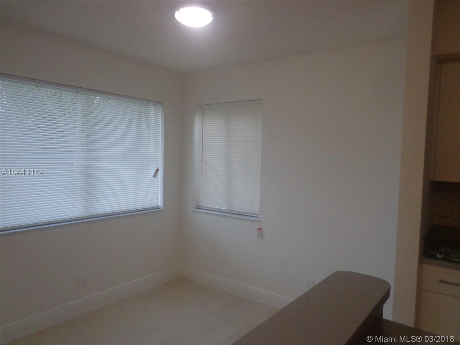 VERY NICE CONDO 1 BEDROOM 1 BATH!! SCREENED IN PATIO. WASHER AND DRYER. GREAT LOCATION. WATER INCLUDED. GATED COMMUNITY, POOL.