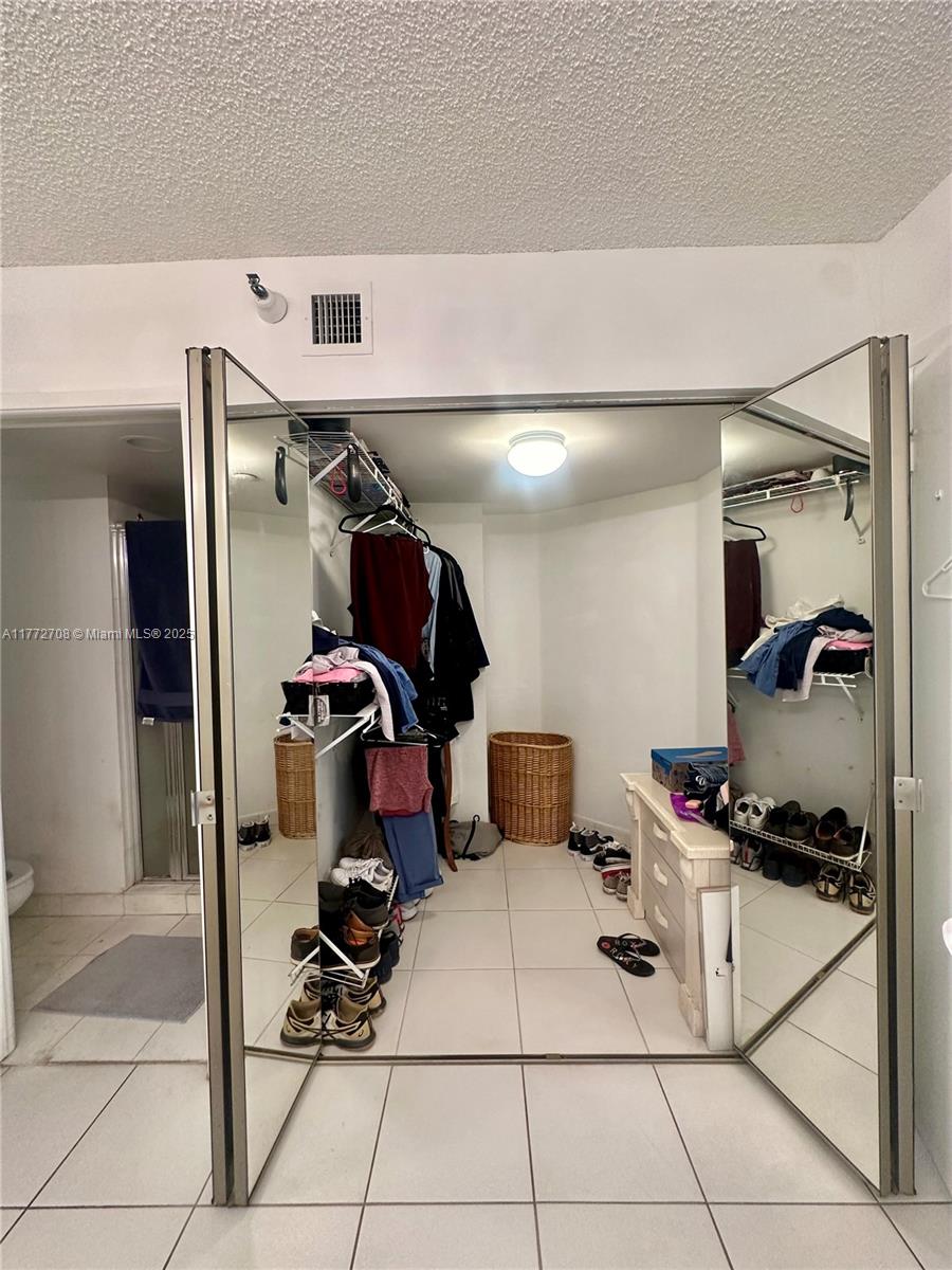 MYSTIC POINTE CONDO NO TH - Residential