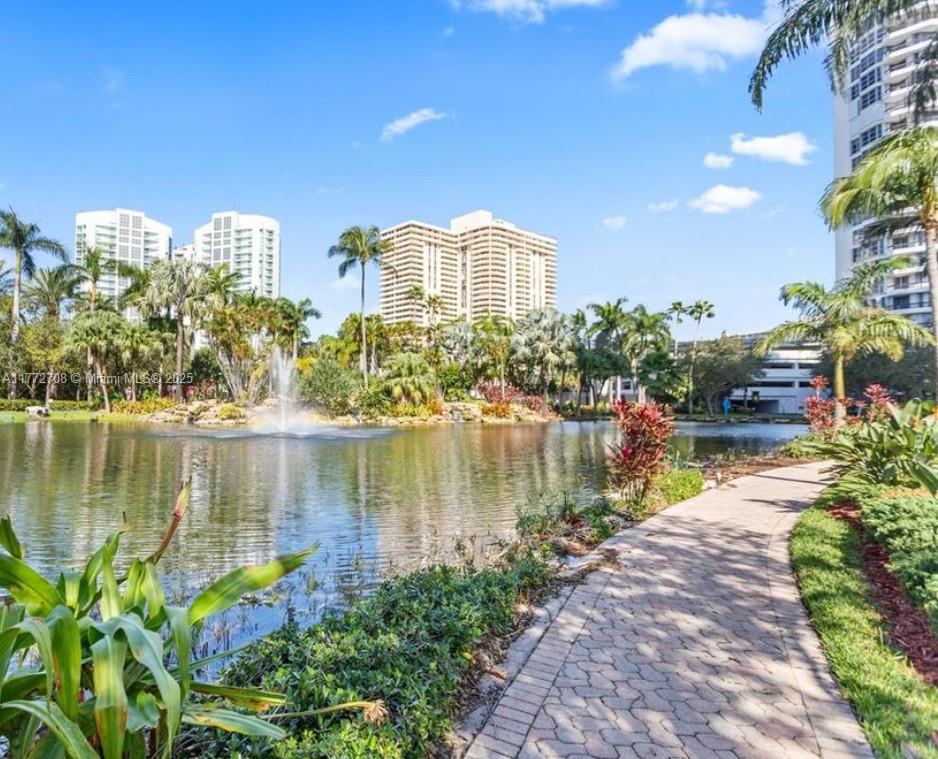MYSTIC POINTE CONDO NO TH - Residential