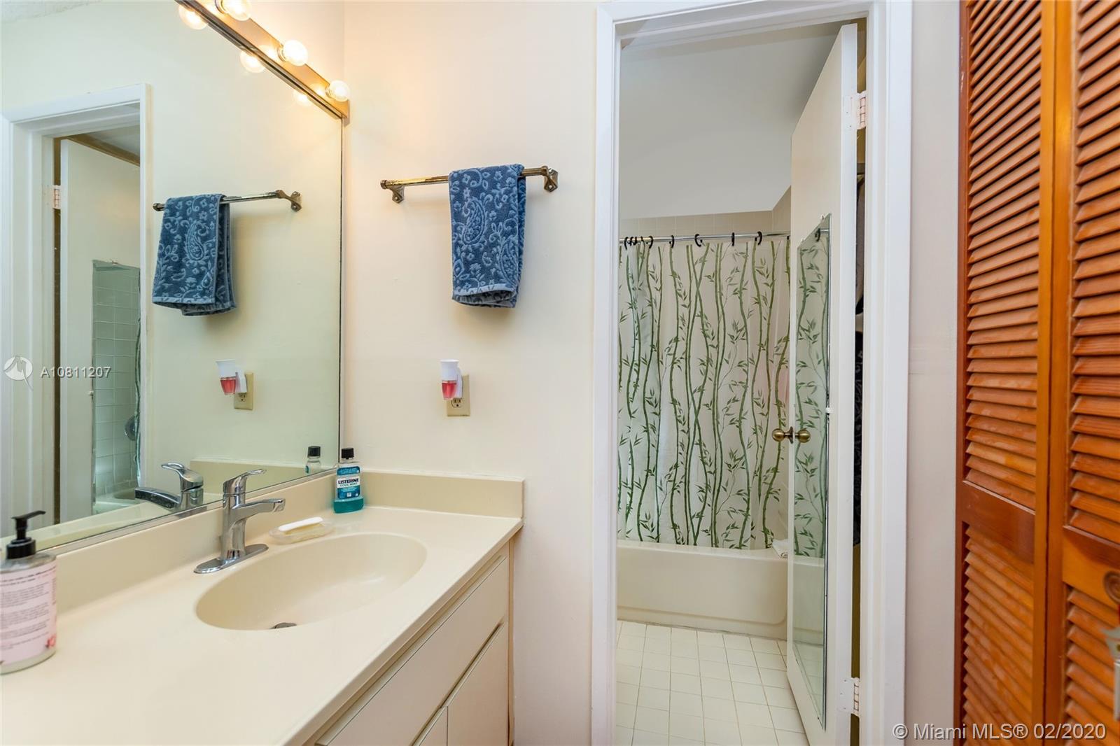 KENLAND POINTE CONDO #1 - Residential