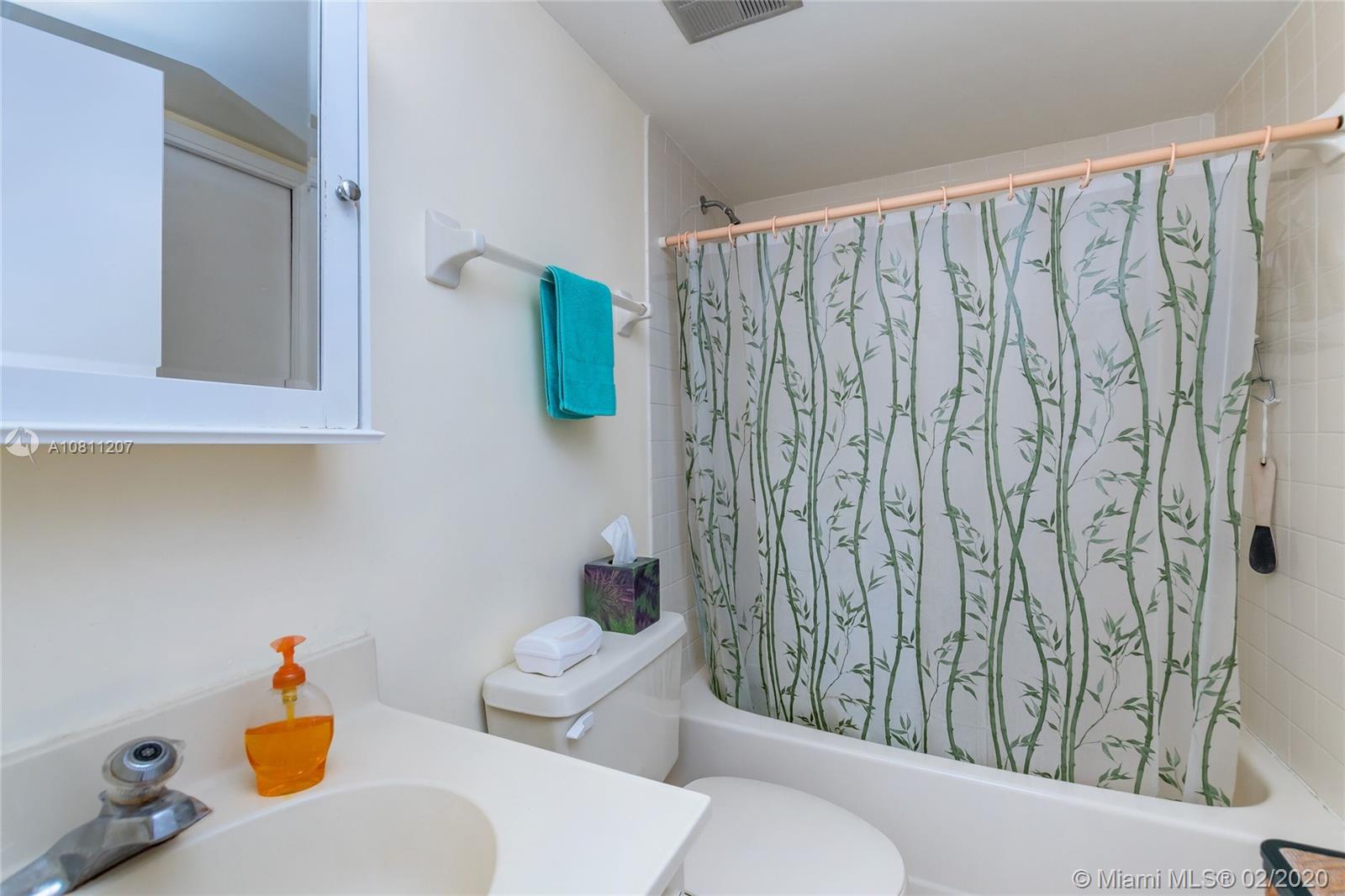 KENLAND POINTE CONDO #1 - Residential